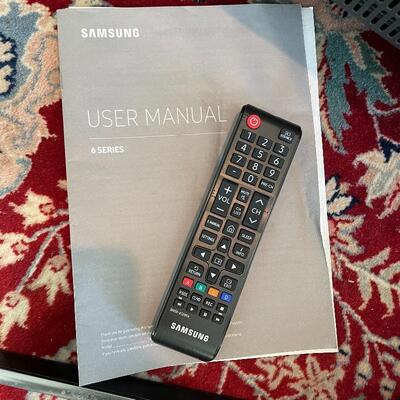 Lot 122 - Samsung 40â€ TV with Wall Mount & Stand