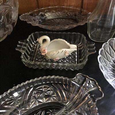 Lot 72D: Glass Serving Pieces
