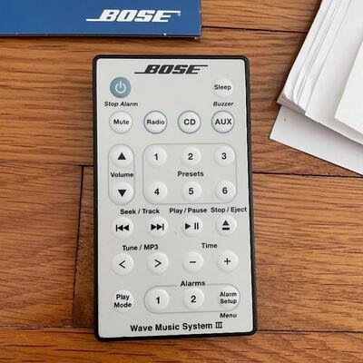Lot 123 - Bose IE2,  Wave Music System III & Wave Multi Cd Changer