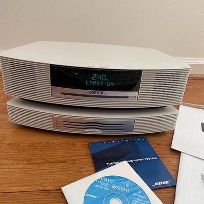 Lot 123 - Bose IE2,  Wave Music System III & Wave Multi Cd Changer