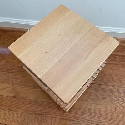 Lot 124 - Wooden CD Rack & CD Collection 