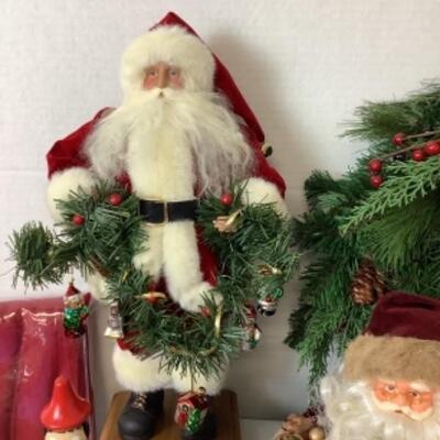 G - 807. Ho Ho Ho Lot 