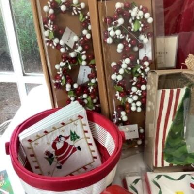 G - 807. Ho Ho Ho Lot 