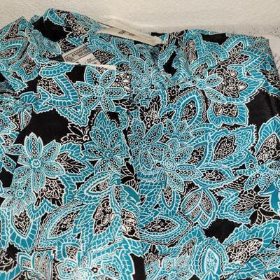 Lot 196: Ladies Summer Fabric Blouses and Skirt Sets