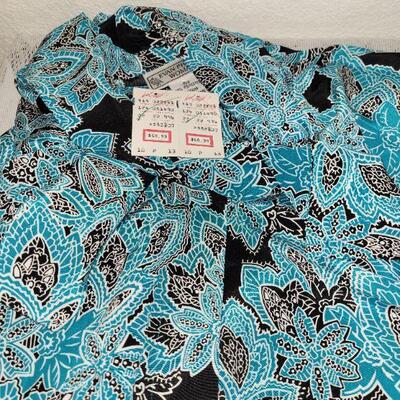 Lot 196: Ladies Summer Fabric Blouses and Skirt Sets