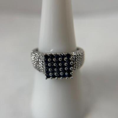 K590 14k White Gold Sapphire Ladies Ring 