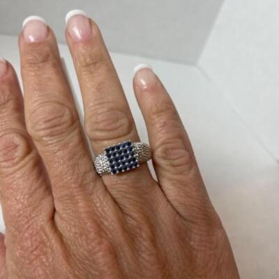 K590 14k White Gold Sapphire Ladies Ring 