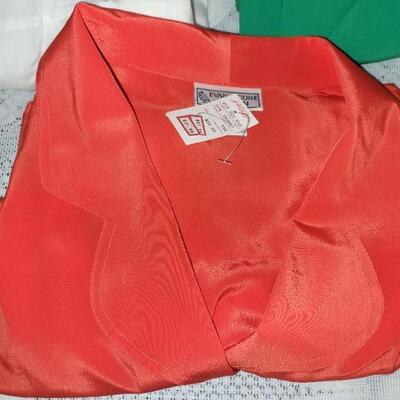 Lot 201: (5) Ladies Blouses