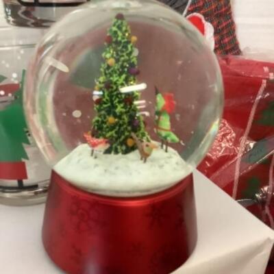 G - 808  NutCracker  / Mouse Lot 