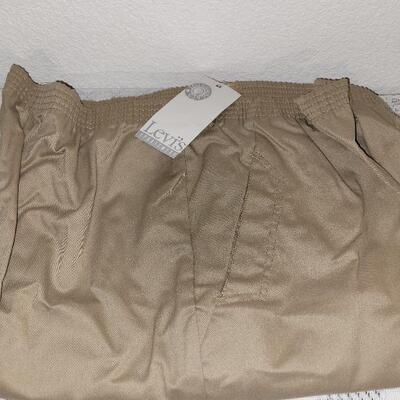 Lot 202: New Ladies Pants 