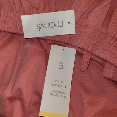 Lot 205: (4) New Ladies Shorts lot