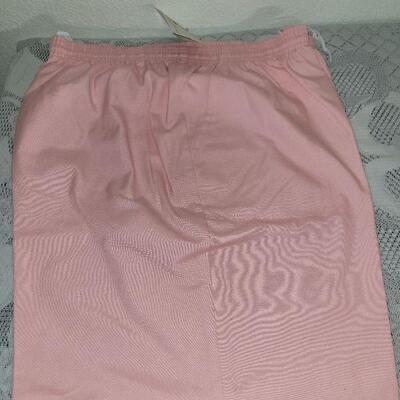 Lot 205: (4) New Ladies Shorts lot