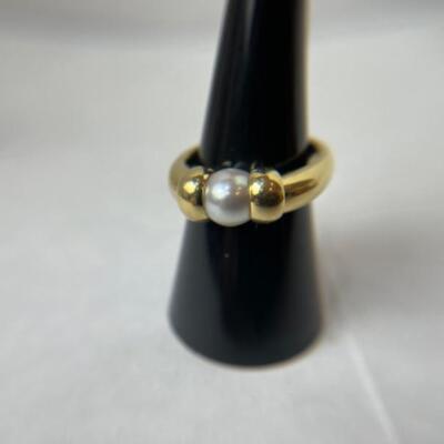 K593 14k Yellow Gold Pearl Ladies Ring 