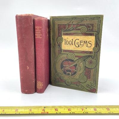RED AND GREEN VINTAGE BOOKS - SET OF 3