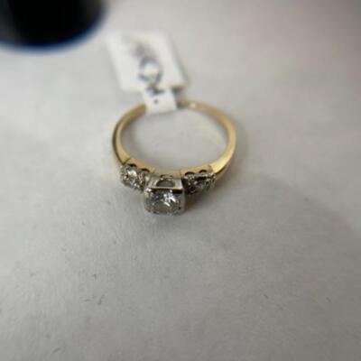 K594 14k Yellow Gold Diamond Ladies Ring 