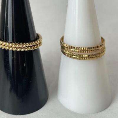 K596 Two Sets of Two 18k Yellow Gold Rings /Bands 