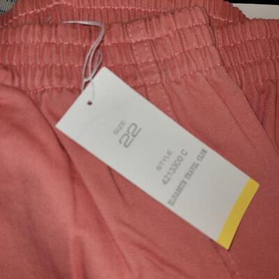 Lot 206: New Ladies Pants Lot 