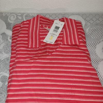 Lot 210: New Ladies Short Sleeve Shirts