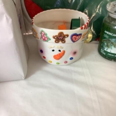 G - 809  Ginger Bread Man Lot 