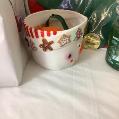 G - 809  Ginger Bread Man Lot 