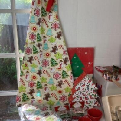 G - 809  Ginger Bread Man Lot 