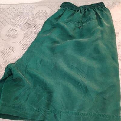 Lot 212: Ladies Shorts Lot Size 22