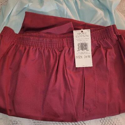 Lot 214: Ladies Pants Lot