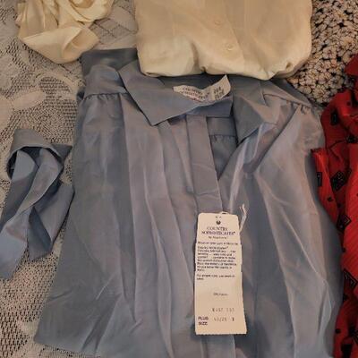 Lot 215: Ladies Long Sleeve Blouses Lot