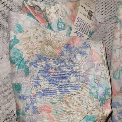 Lot 220: Blouse & Skirt Set and Long Sleeve Blouses Lot 