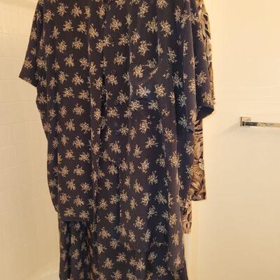 Lot 225: (2) Ladies Blouses & Skirt Set, Jacket & Skirt Suit and Blouse and Pants Set (Size 22)
