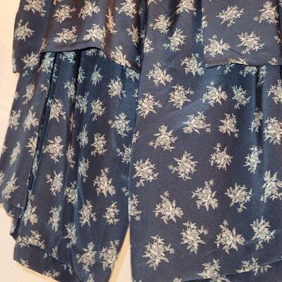 Lot 225: (2) Ladies Blouses & Skirt Set, Jacket & Skirt Suit and Blouse and Pants Set (Size 22)