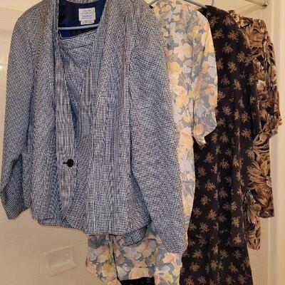 Lot 225: (2) Ladies Blouses & Skirt Set, Jacket & Skirt Suit and Blouse and Pants Set (Size 22)