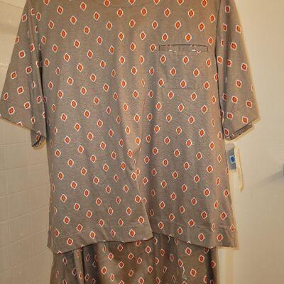 Lot 226: Ladies Blouses and Skirt Sets (size 16)