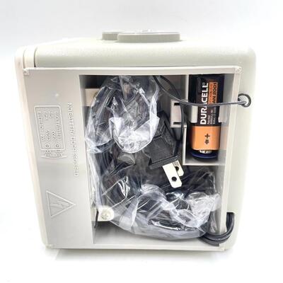 VINTAGE SOUNDESIGN CUBE CASSETTE PLAYER/CLOCK/RADIO