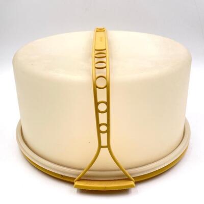 VINTAGE TUPPERWARE HARVEST GOLD CAKE CARRIER 