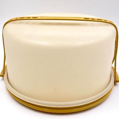 VINTAGE TUPPERWARE HARVEST GOLD CAKE CARRIER 