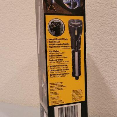 Lot 231: New STANLEY Tripod Flashlight Untested