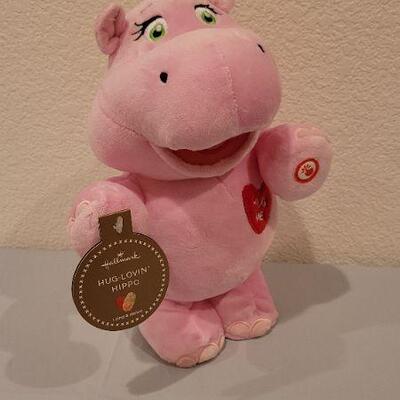 Lot 235: Hallmark NEW HUG LOVIN HIPPO - Needs Battery