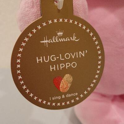 Lot 235: Hallmark NEW HUG LOVIN HIPPO - Needs Battery