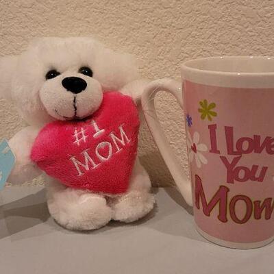 Lot 243: Assorted NEW Mother's Day Gifts - Coffee Mugs and Book