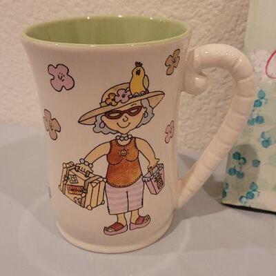 Lot 243: Assorted NEW Mother's Day Gifts - Coffee Mugs and Book