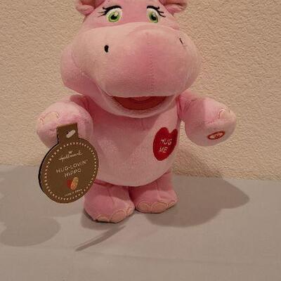 Lot 245: New HALLMARK Hug Lovin Hippo WORKS