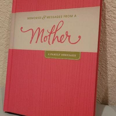 Lot 248: Assorted NEW HALLMARK Collectibles 