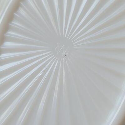 Lot 100F: Milk Glass 