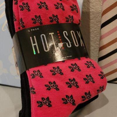 Lot 252: Assorted NEW Mother's Day Gifts 