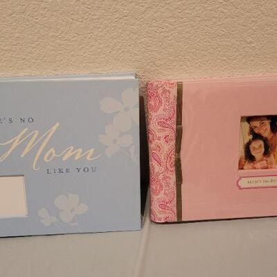 Lot 252: Assorted NEW Mother's Day Gifts 