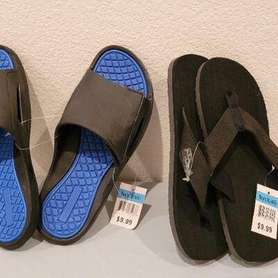 Lot 256: New with Tags Flip Flop Sandals