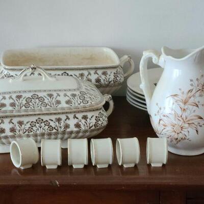 Lot 84: Antique Serving Pieces