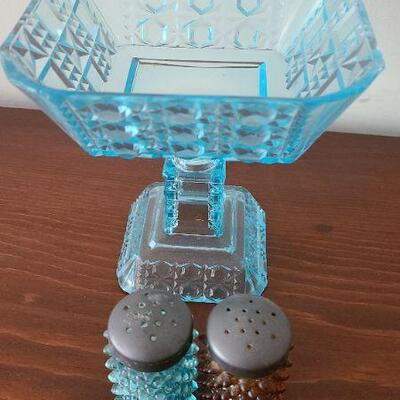 Lot 20: Vintage Hobnail Salt & Pepper and More