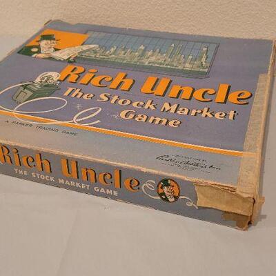 Lot 262: Vintage Rich Uncle STOCK MARKET Board Game 